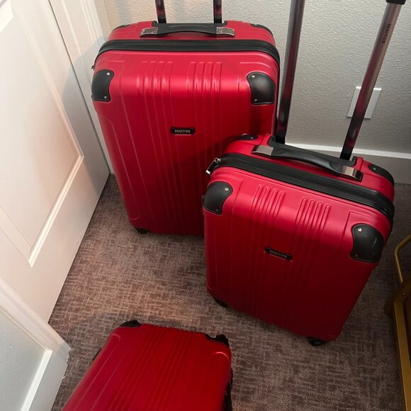 Kenneth Cole Hardshell Suitcase Luggage Set - Picture 8 of 11